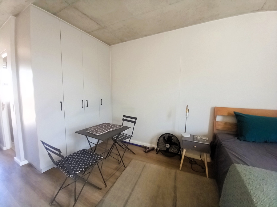 1 Bedroom Property for Sale in Thornton Western Cape